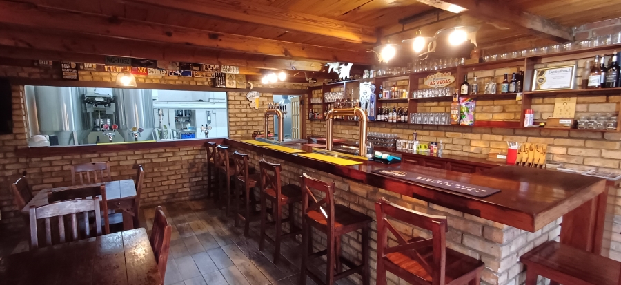 7 Bedroom Property for Sale in Harpington A H North West